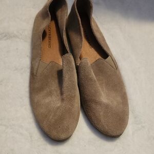 Lucky Brand Tan Suede Loafers Size 9 EUC